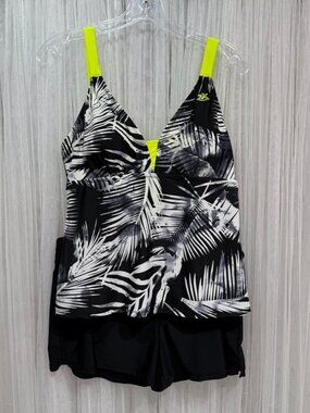 ZeroXposur Women’s Tankini Size 14 Black White Tropical Print Padded Swim Shorts